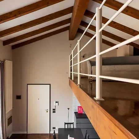 Apartament Wooden Design By Wonderful Italy
