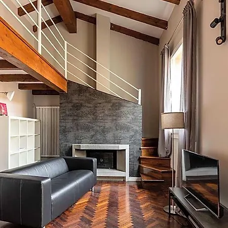 Wooden Design By Wonderful Italy Apartman Bologna