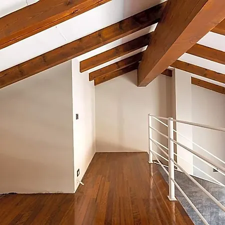 Apartman Wooden Design By Wonderful Italy